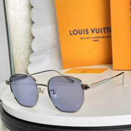 Picture of Louis Vuitton Sunglasses _SKUfw76197987fw